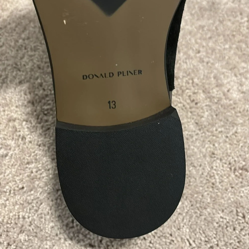 DONALD PLINER Calf Suede Chelsea Boot In black